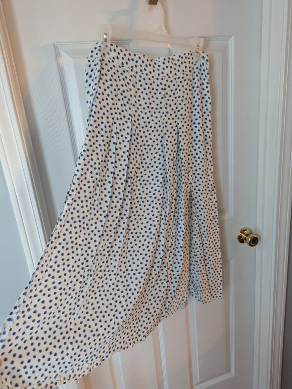 H&M white and blue polka dot skirt - 14 - Picture 2 of 7